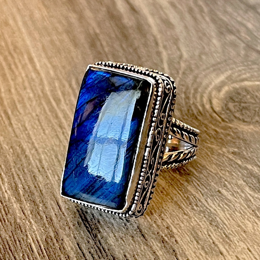 Fiery Labradorite Gemstone Ring